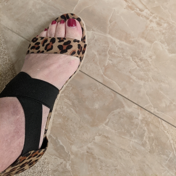 Shoes - Picture 5 of 5